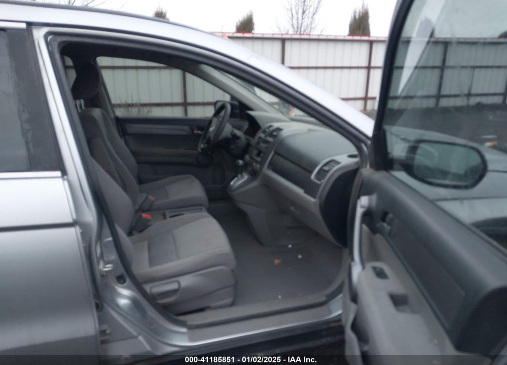 2008 HONDA CR-V LX VIN: JHLRE38328C014133
