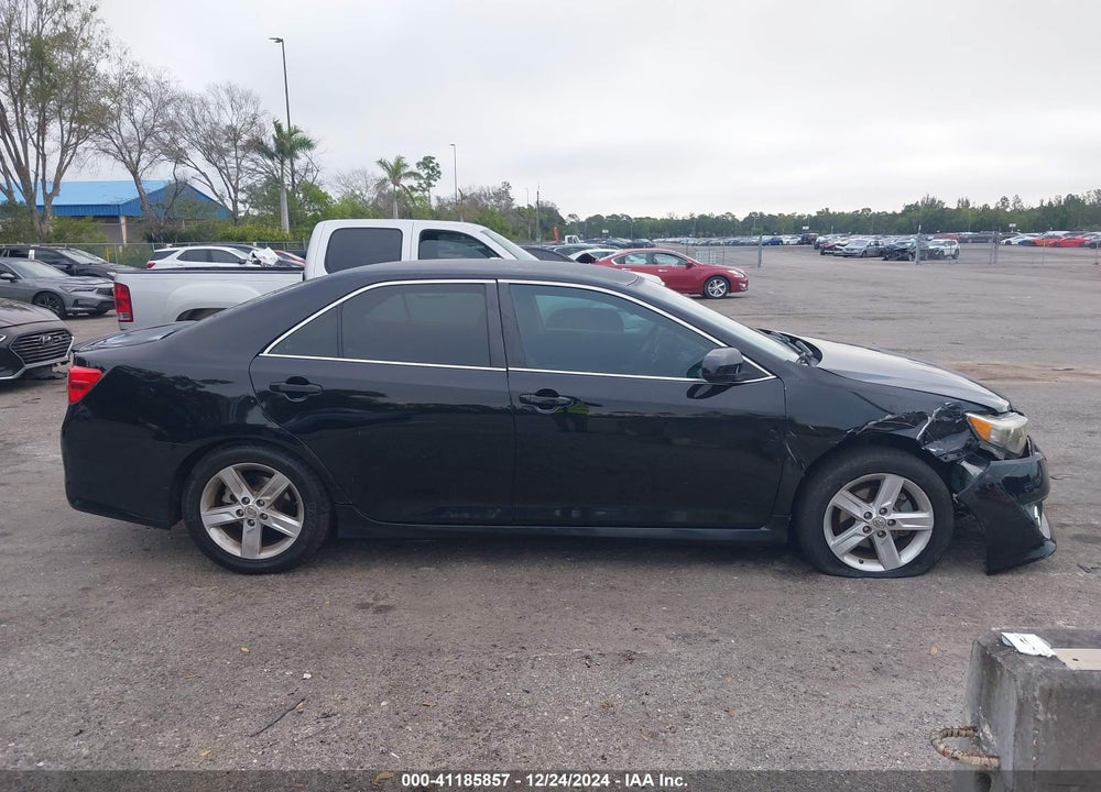 2013 TOYOTA CAMRY SE VIN: 4T1BF1FK2DU264949