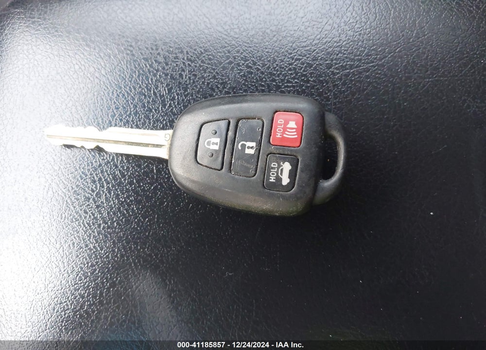 2013 TOYOTA CAMRY SE VIN: 4T1BF1FK2DU264949