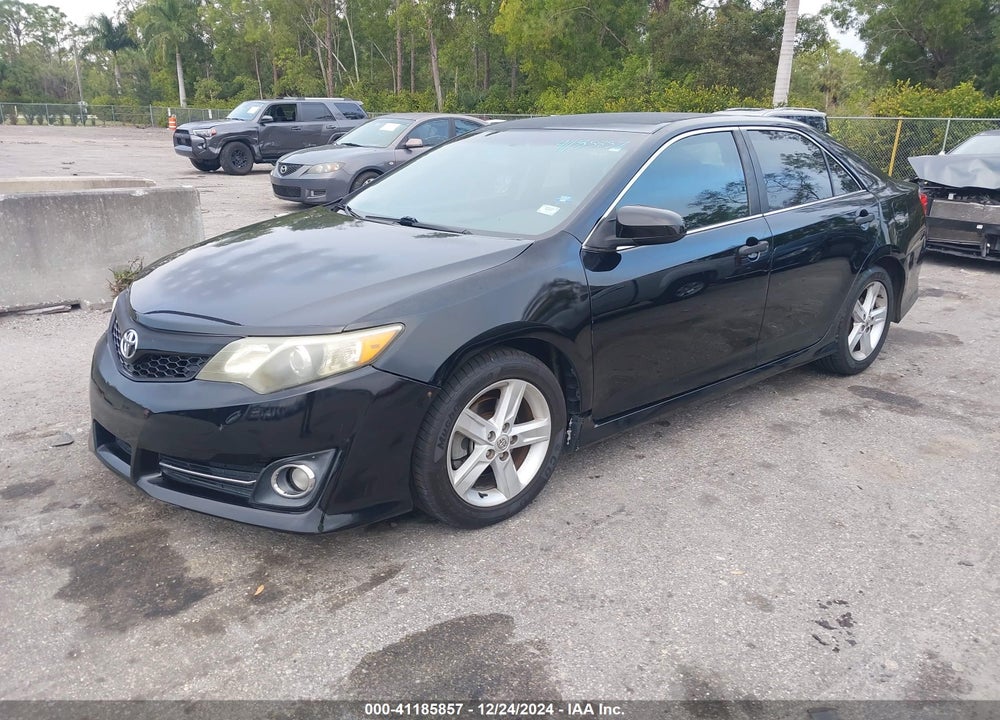2013 TOYOTA CAMRY SE VIN: 4T1BF1FK2DU264949