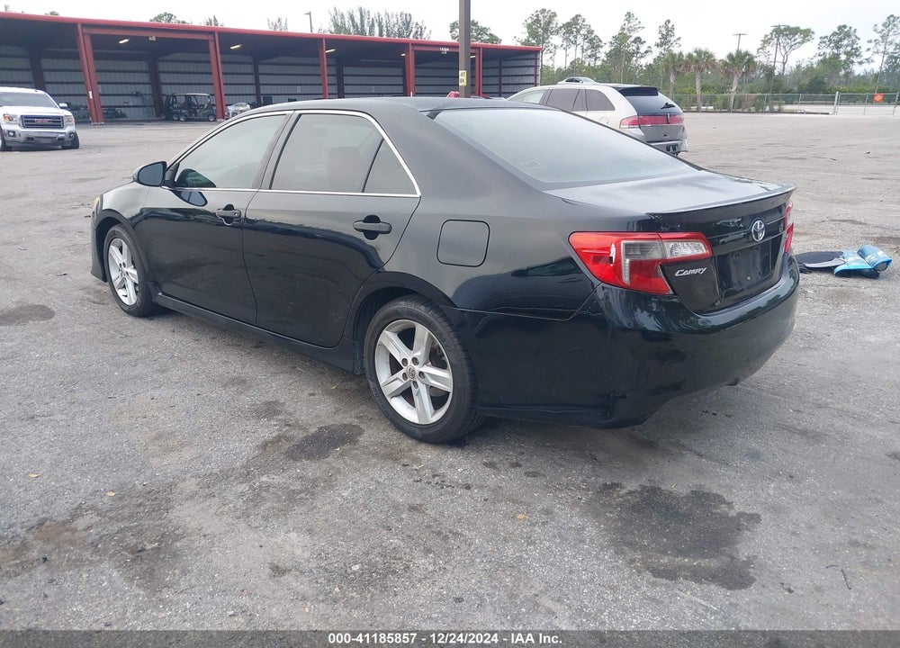 2013 TOYOTA CAMRY SE VIN: 4T1BF1FK2DU264949