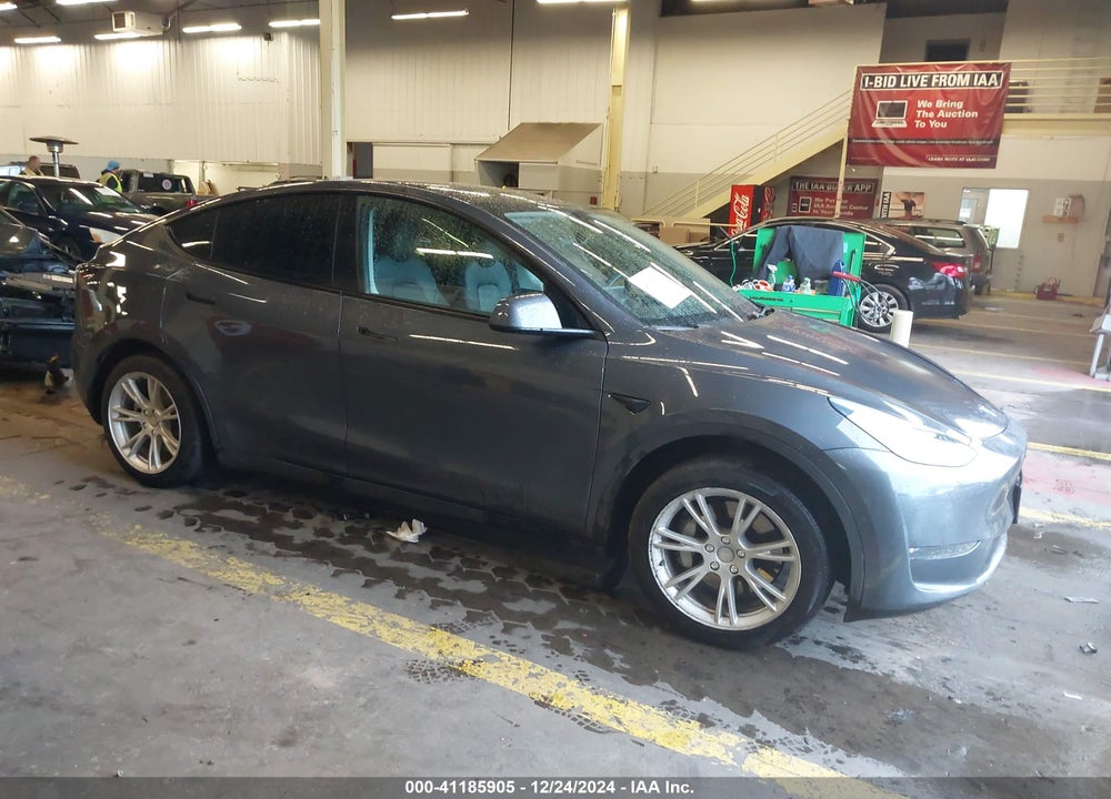 2020 TESLA MODEL Y LONG RANGE DUAL MOTOR ALL-WHEEL DRIVE VIN: 5YJYGDEE8LF008945