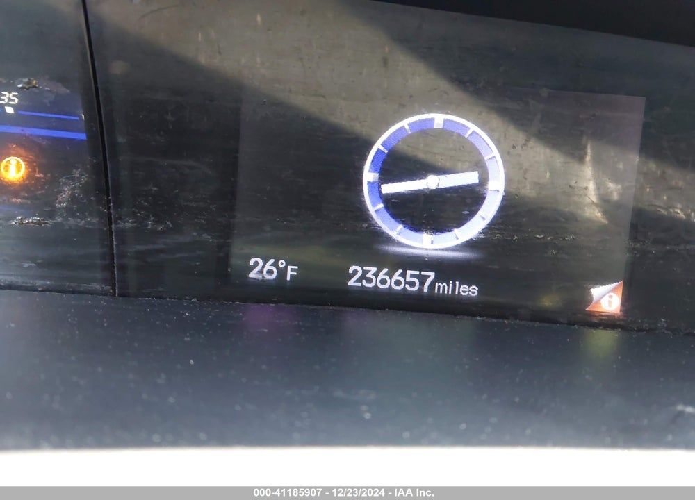 2015 HONDA CIVIC LX VIN: 19XFB2F53FE224883