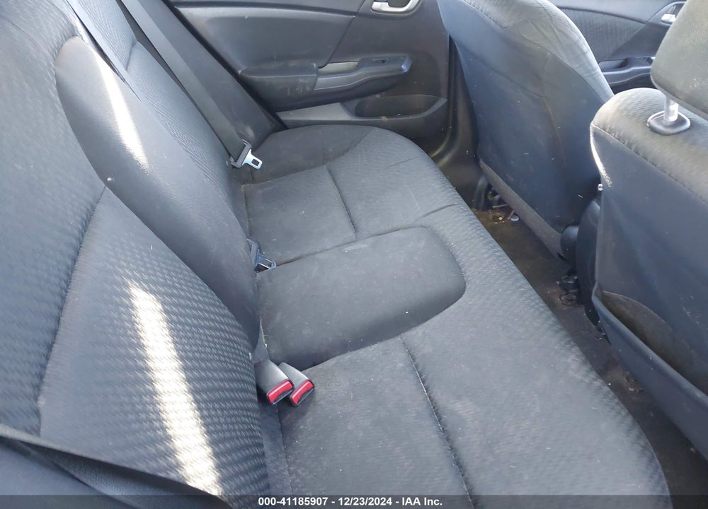 2015 HONDA CIVIC LX VIN: 19XFB2F53FE224883