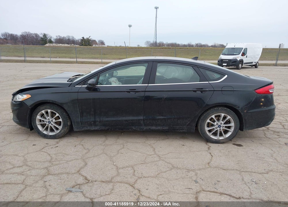 2020 FORD FUSION VIN: 3FA6P0HD7LR123186