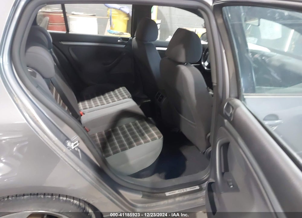 2009 VOLKSWAGEN GTI VIN: WVWHD71K59W140023
