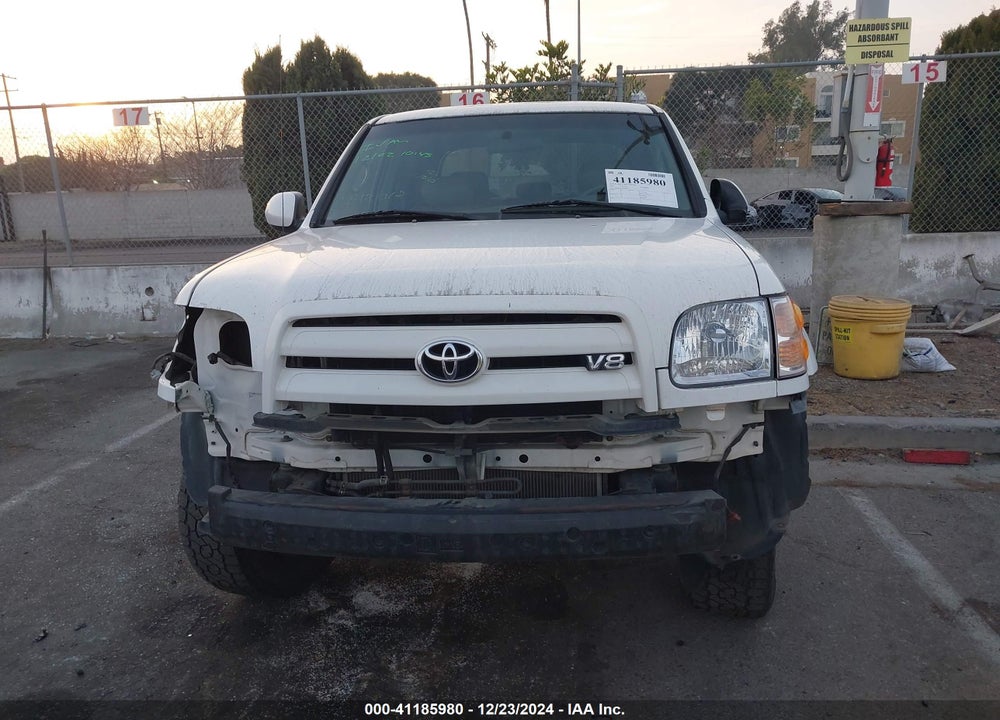 2004 TOYOTA TUNDRA LIMITED V8 VIN: 5TBDT48114S450068