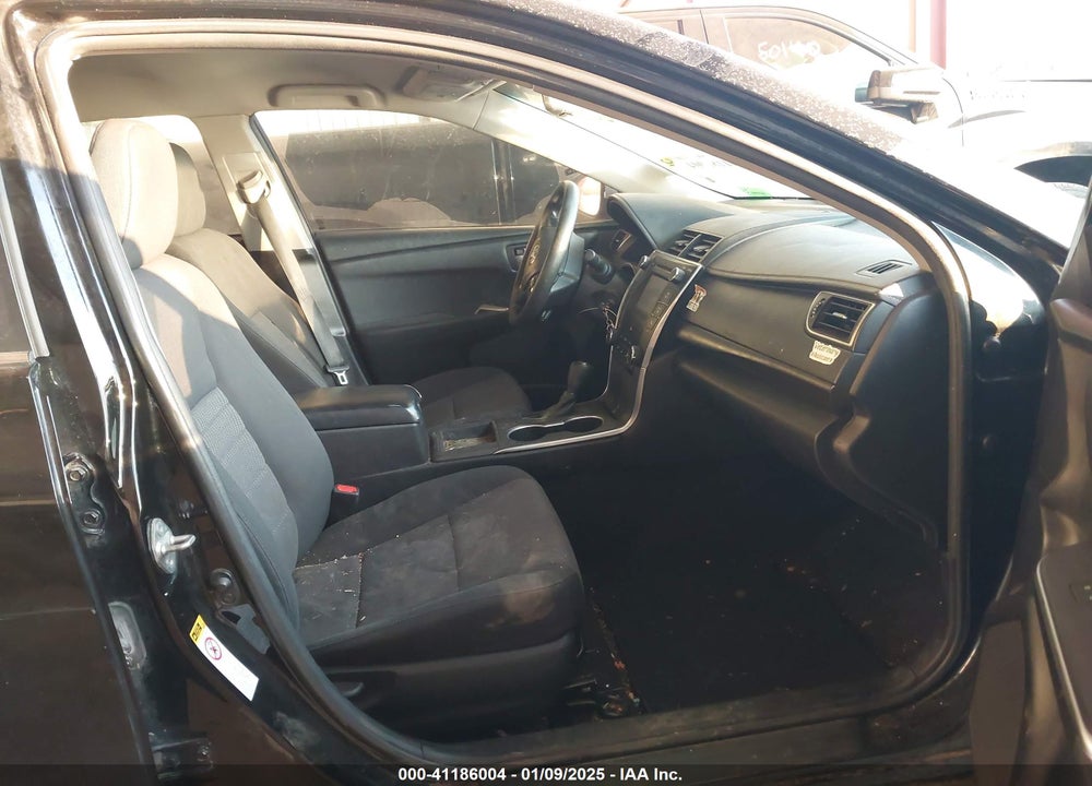 2017 TOYOTA CAMRY LE VIN: 4T1BF1FK2HU812339
