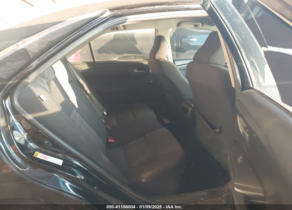 2017 TOYOTA CAMRY LE VIN: 4T1BF1FK2HU812339