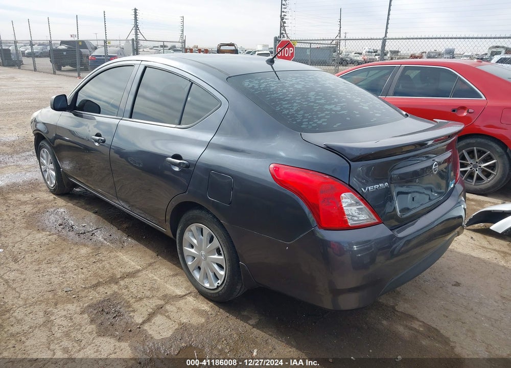 2015 NISSAN VERSA 1.6 S+ VIN: 3N1CN7AP0FL938405