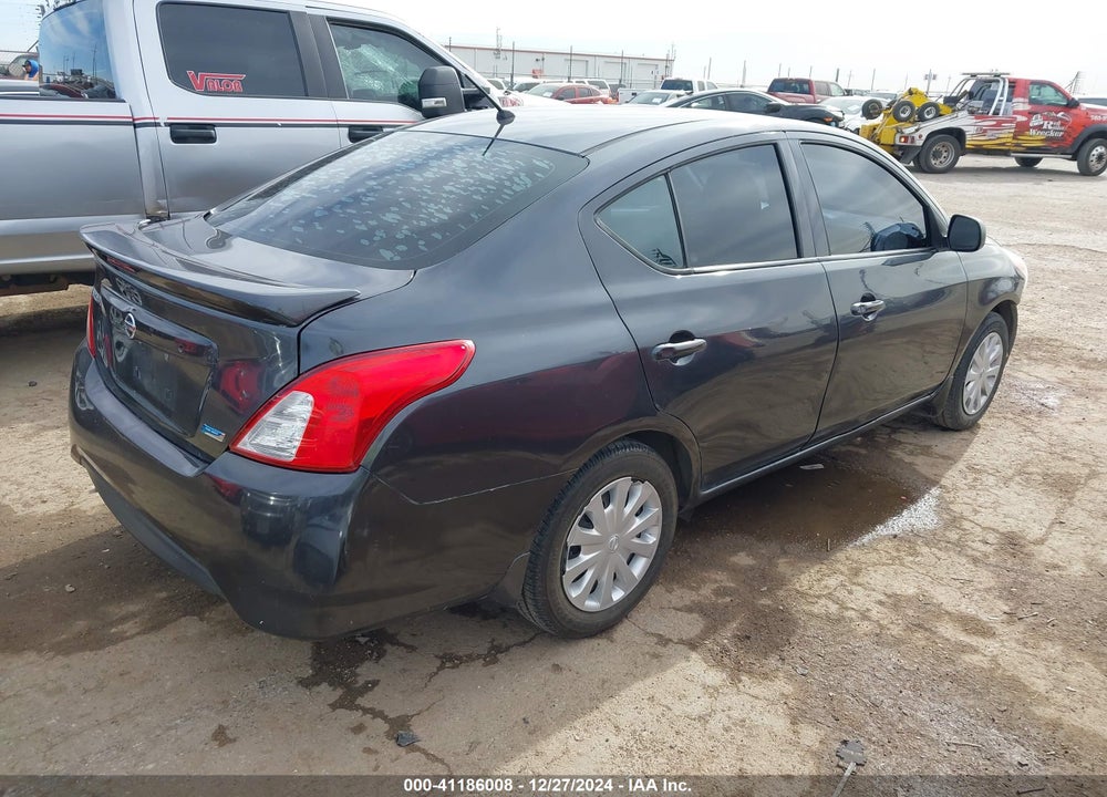2015 NISSAN VERSA 1.6 S+ VIN: 3N1CN7AP0FL938405