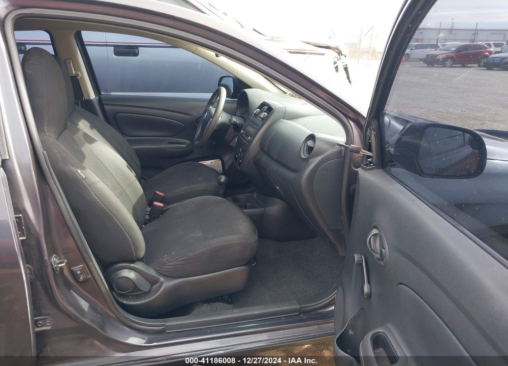 2015 NISSAN VERSA 1.6 S+ VIN: 3N1CN7AP0FL938405