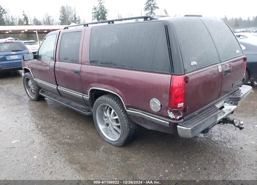 1997 CHEVROLET SUBURBAN 1500 VIN: 3GNFK16R9VG122690