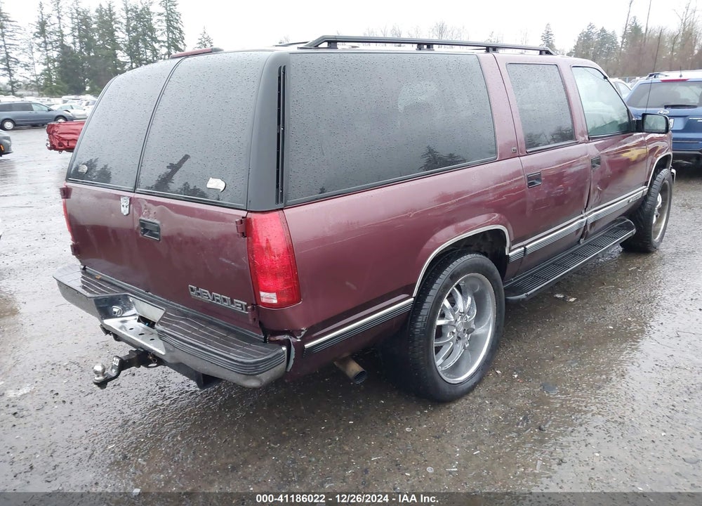 1997 CHEVROLET SUBURBAN 1500 VIN: 3GNFK16R9VG122690