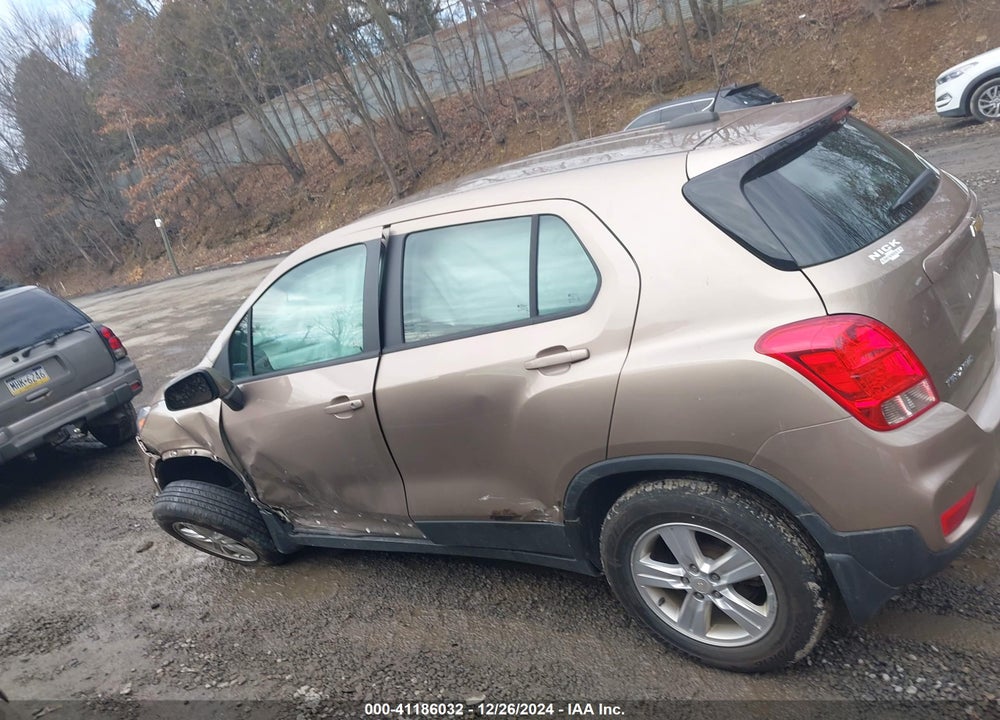 2018 CHEVROLET TRAX LS VIN: 3GNCJNSBXJL382880
