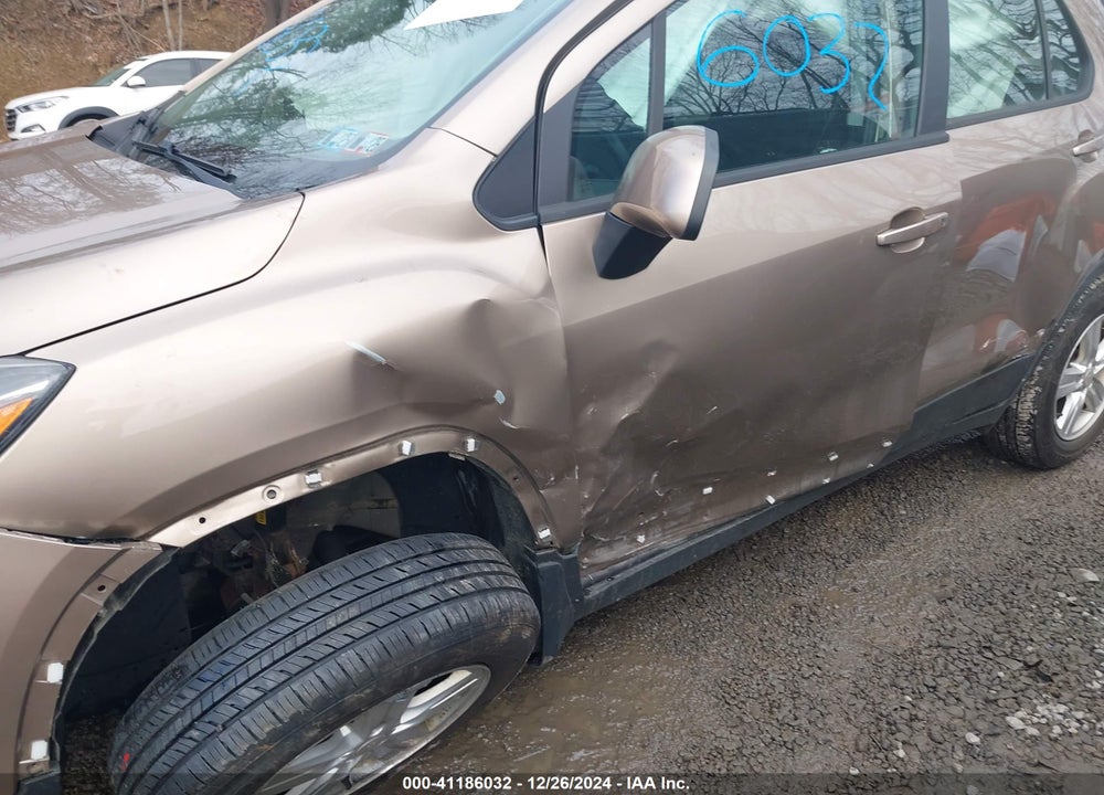 2018 CHEVROLET TRAX LS VIN: 3GNCJNSBXJL382880