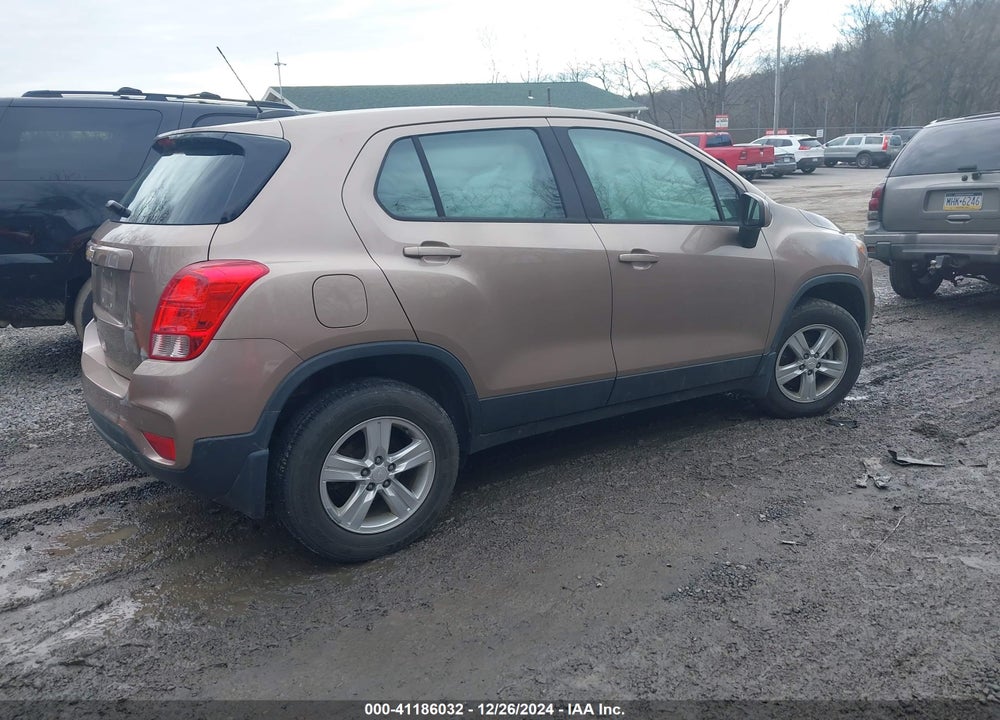 2018 CHEVROLET TRAX LS VIN: 3GNCJNSBXJL382880