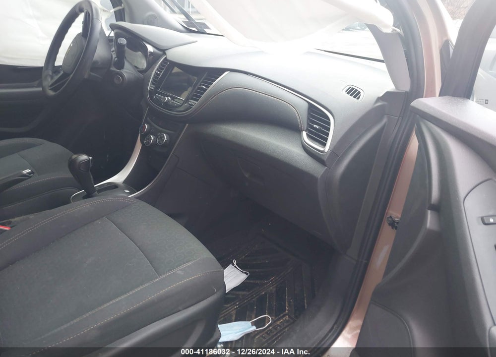 2018 CHEVROLET TRAX LS VIN: 3GNCJNSBXJL382880