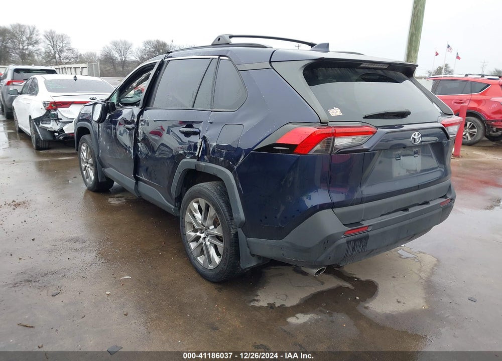 2021 TOYOTA RAV4 XLE PREMIUM VIN: 2T3C1RFV2MW121566