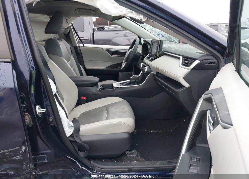 2021 TOYOTA RAV4 XLE PREMIUM VIN: 2T3C1RFV2MW121566