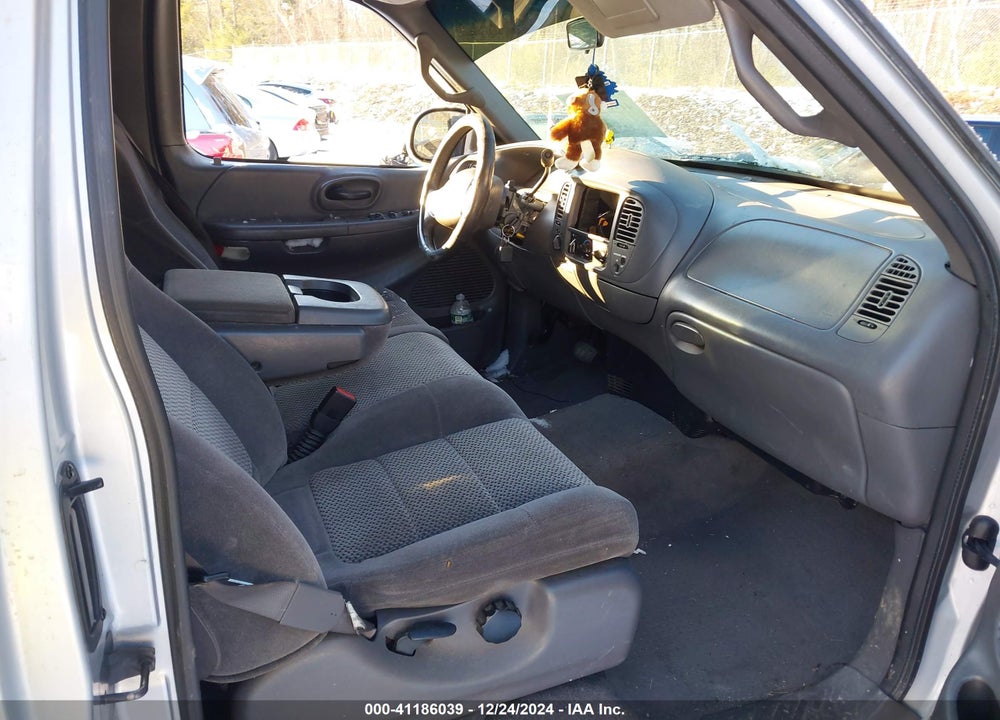 2002 FORD F-150 LARIAT/XL/XLT VIN: 2FTRX18L42CA41816