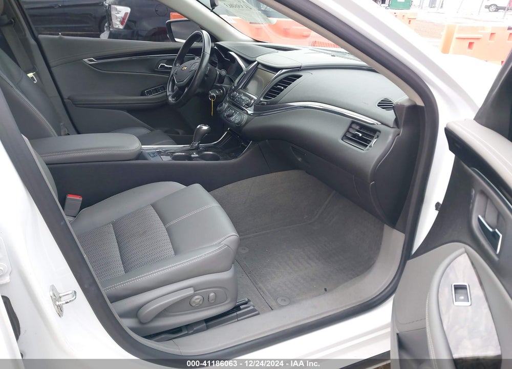 2014 CHEVROLET IMPALA VIN: 1G1115SL4EU119524