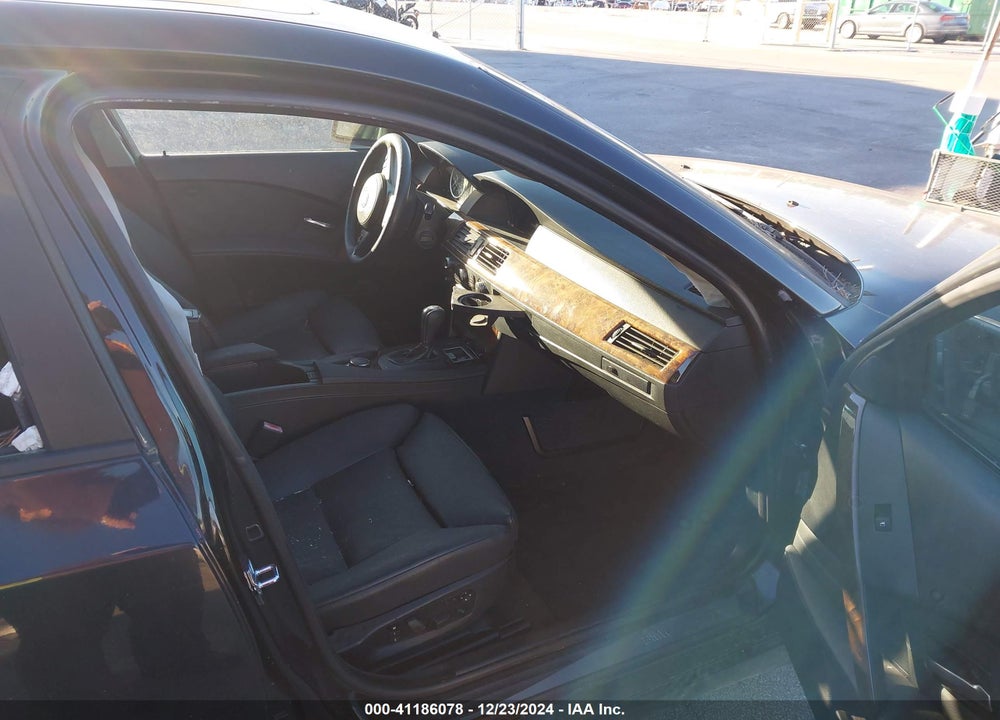 2007 BMW 550I VIN: WBANB53597CP07107