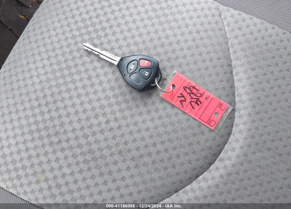 2008 TOYOTA RAV4 VIN: JTMBD33V586062282