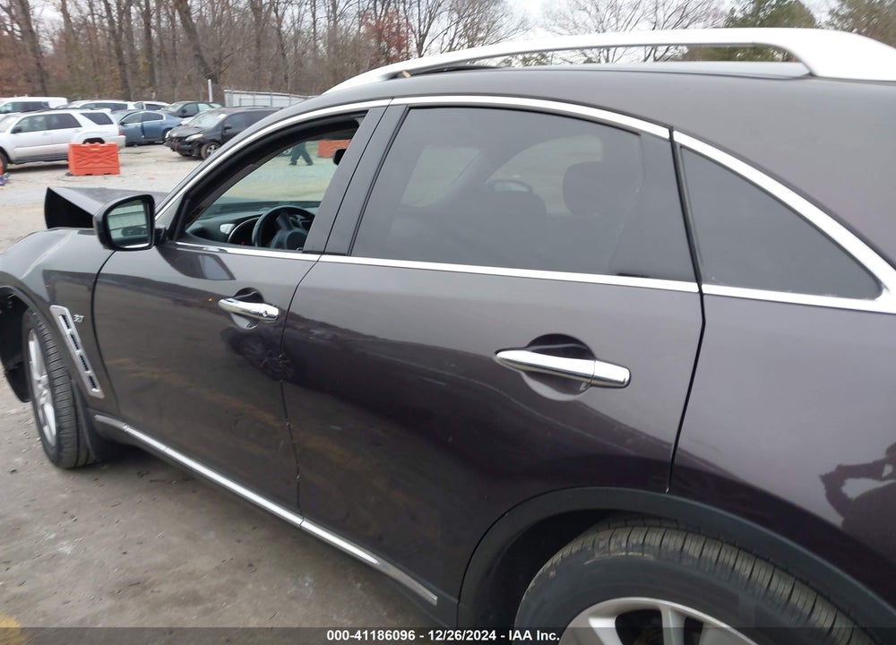 2016 INFINITI QX70 VIN: JN8CS1MU9GM130263