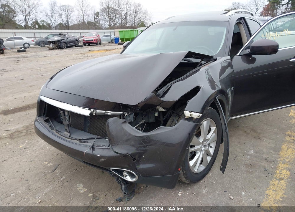 2016 INFINITI QX70 VIN: JN8CS1MU9GM130263