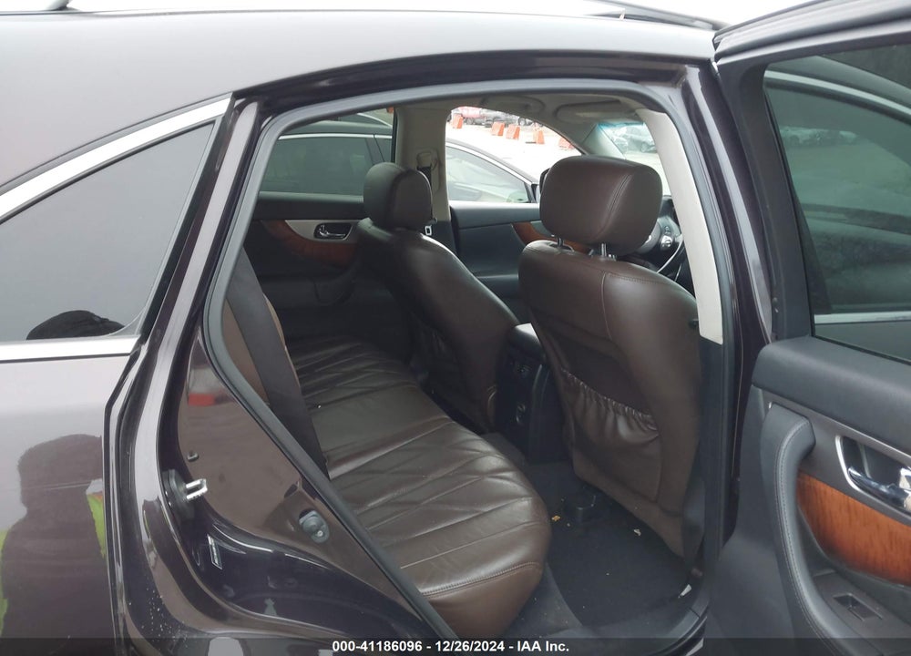 2016 INFINITI QX70 VIN: JN8CS1MU9GM130263
