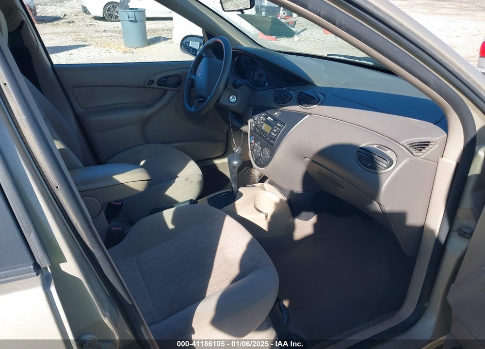 2000 FORD FOCUS SE VIN: 1FAFP3632YW353332