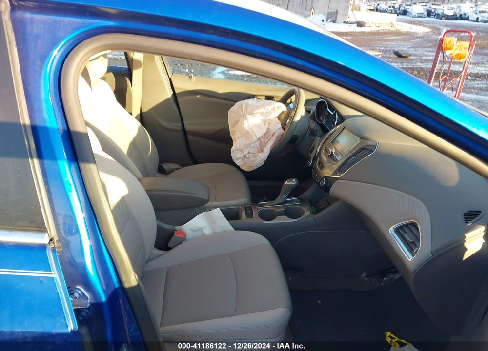 2017 CHEVROLET CRUZE LT AUTO VIN: 3G1BE6SM5HS593543