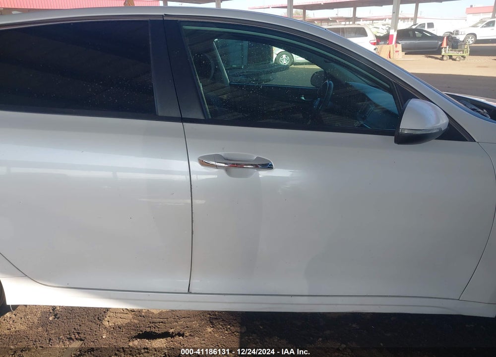 2016 KIA OPTIMA VIN: KNAGT4L38G5083576