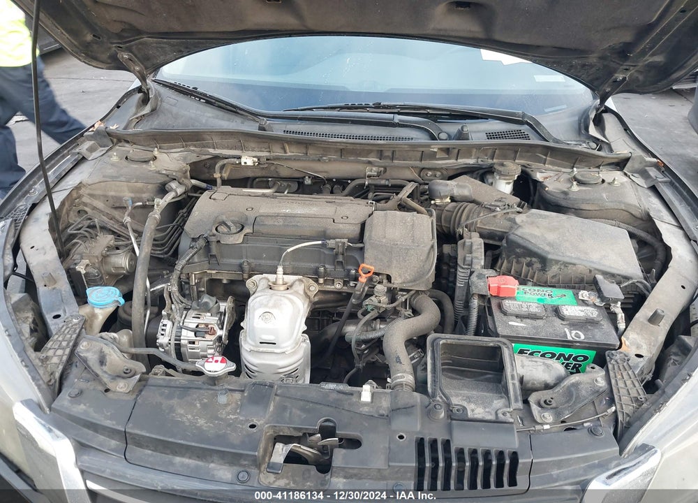 2015 HONDA ACCORD LX VIN: 1HGCR2F33FA229566