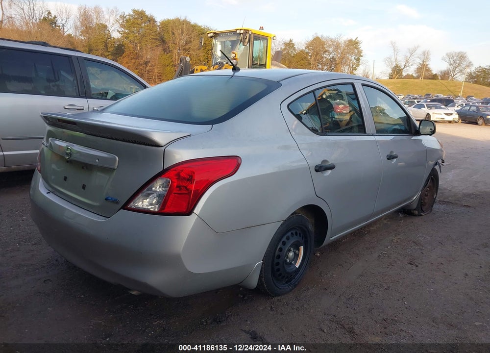 2013 NISSAN VERSA 1.6 S+ VIN: 3N1CN7AP9DL891517