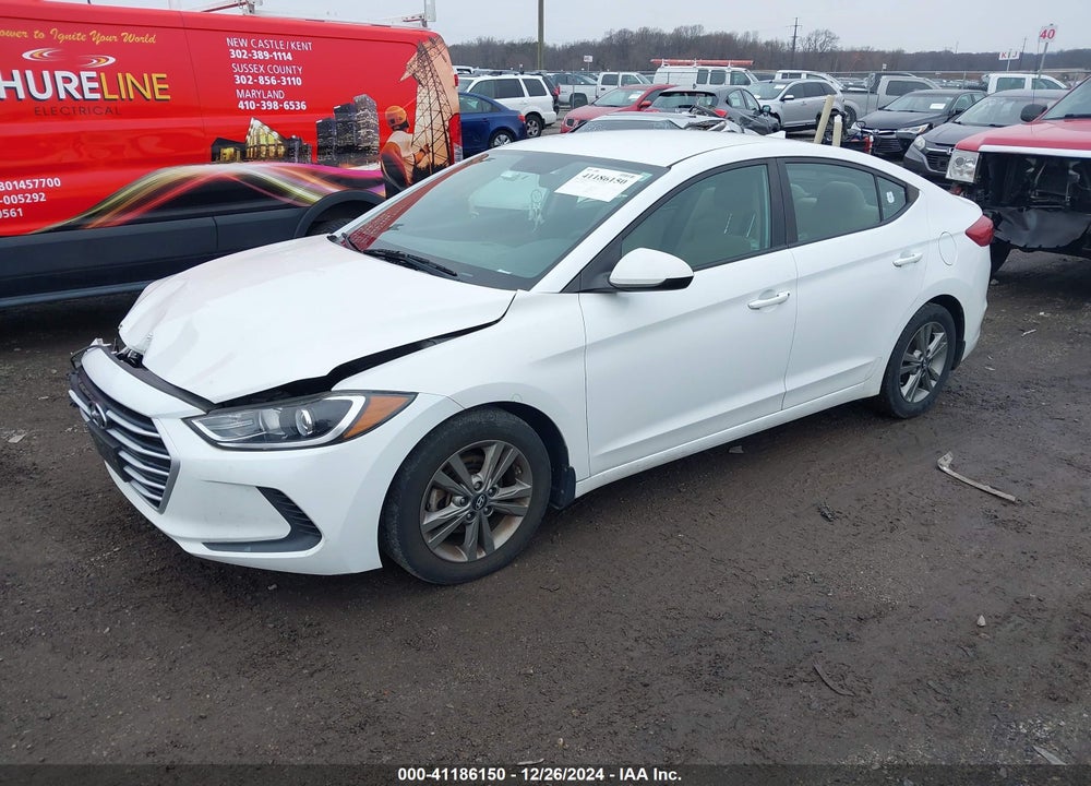 2017 HYUNDAI ELANTRA VIN: 5NPD84LF5HH053311
