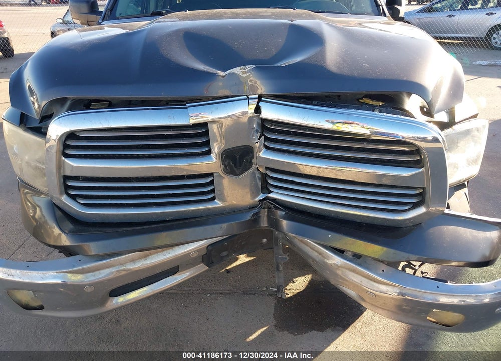 2016 RAM 1500 VIN: 3C6RR6LT9GG331078