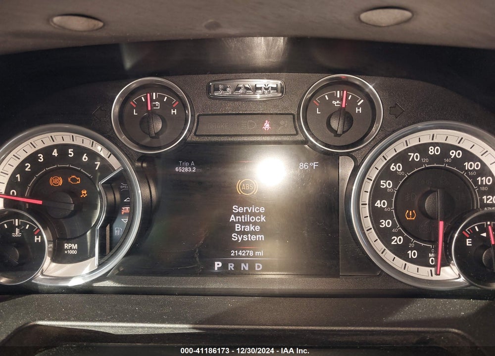 2016 RAM 1500 VIN: 3C6RR6LT9GG331078