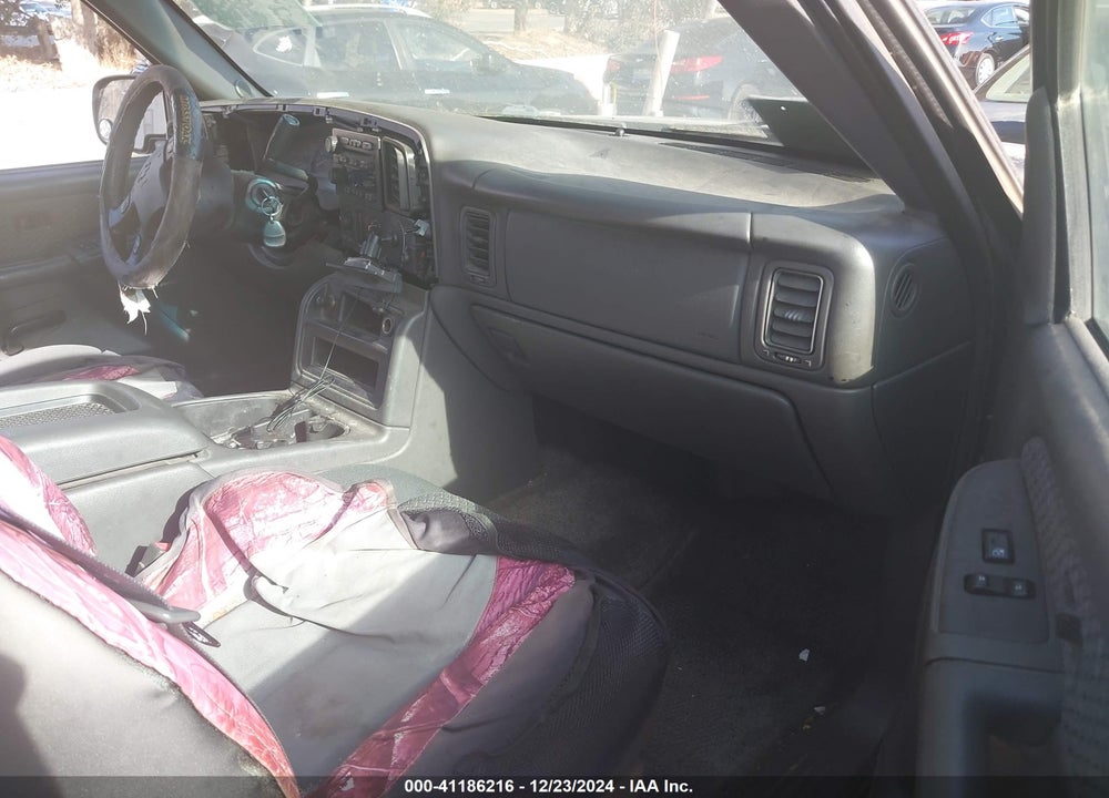 2003 CHEVROLET AVALANCHE 1500 VIN: 3GNEC13T43G115278