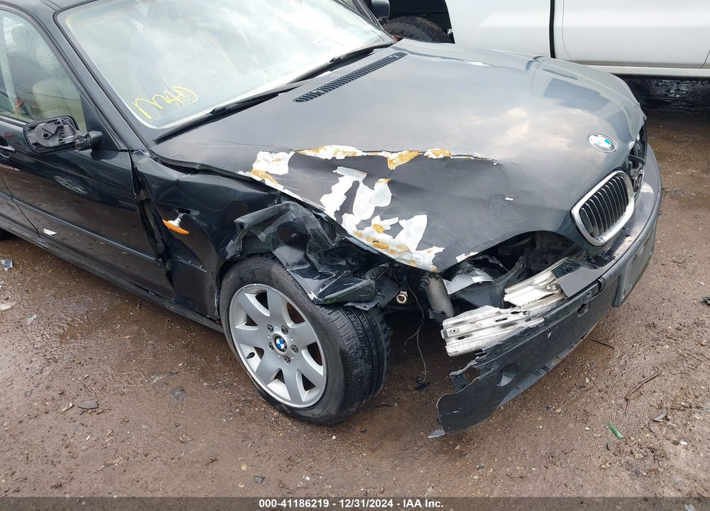 2005 BMW 325I VIN: WBAET37445NJ88472