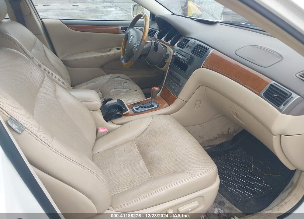 2005 LEXUS ES 330 VIN: JTHBA30G355122039