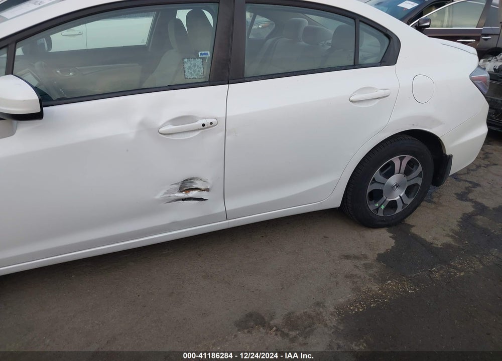 2015 HONDA CIVIC HYBRID VIN: 19XFB4F20FE201028
