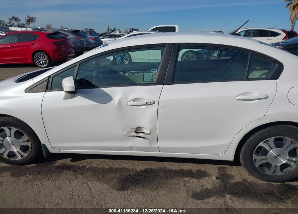 2015 HONDA CIVIC HYBRID VIN: 19XFB4F20FE201028