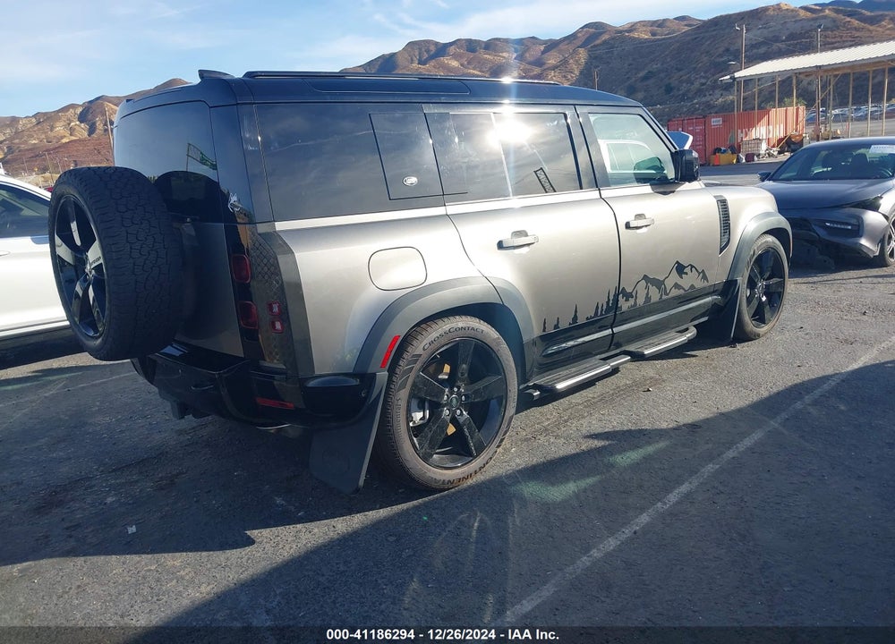 2024 LAND ROVER DEFENDER 110 P400 X-DYNAMIC SE VIN: SALE27EU1R2267792