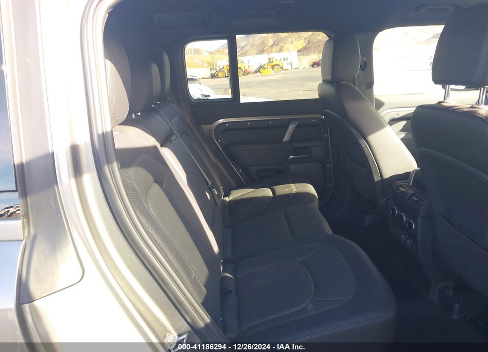 2024 LAND ROVER DEFENDER 110 P400 X-DYNAMIC SE VIN: SALE27EU1R2267792