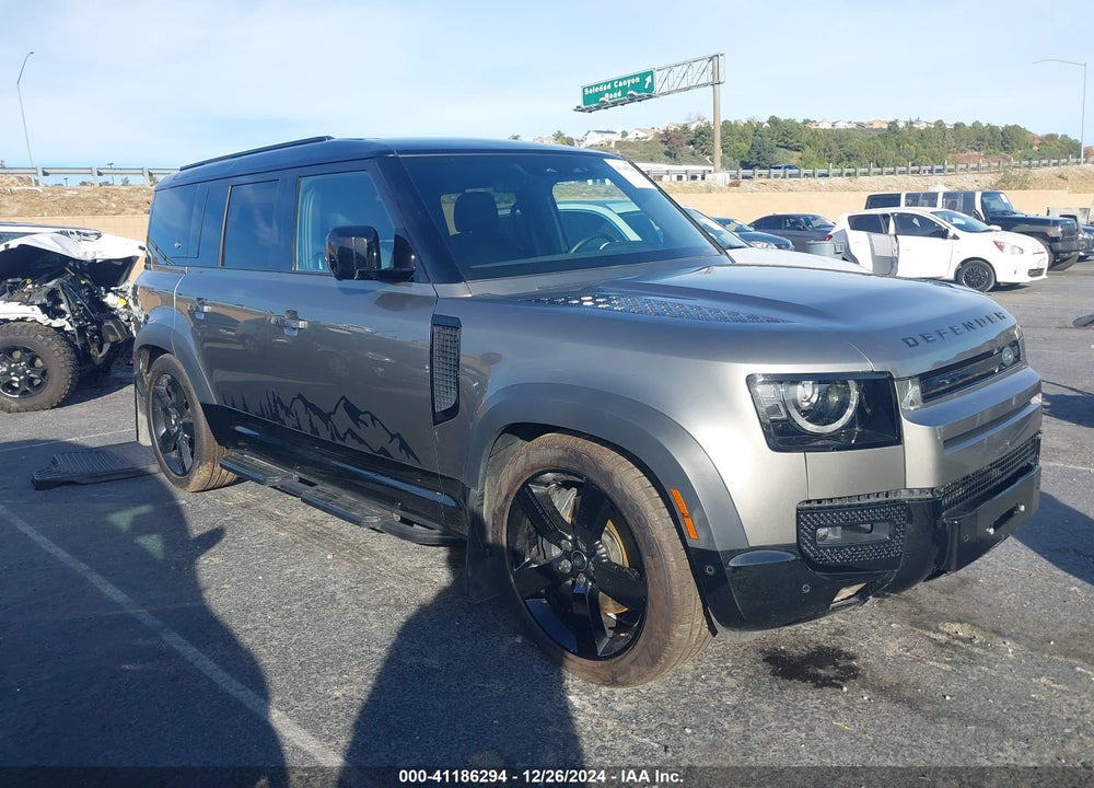 2024 LAND ROVER DEFENDER 110 P400 X-DYNAMIC SE VIN: SALE27EU1R2267792