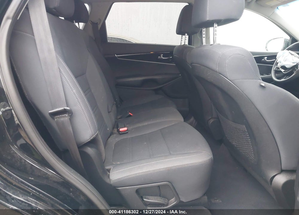 2019 KIA SORENTO 2.4L LX VIN: 5XYPG4A37KG533115