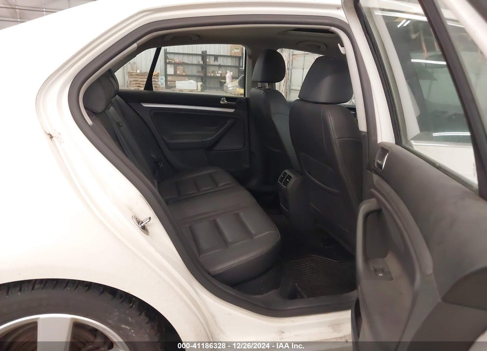 2008 VOLKSWAGEN JETTA SE/SEL VIN: 3VWRM71K78M161276