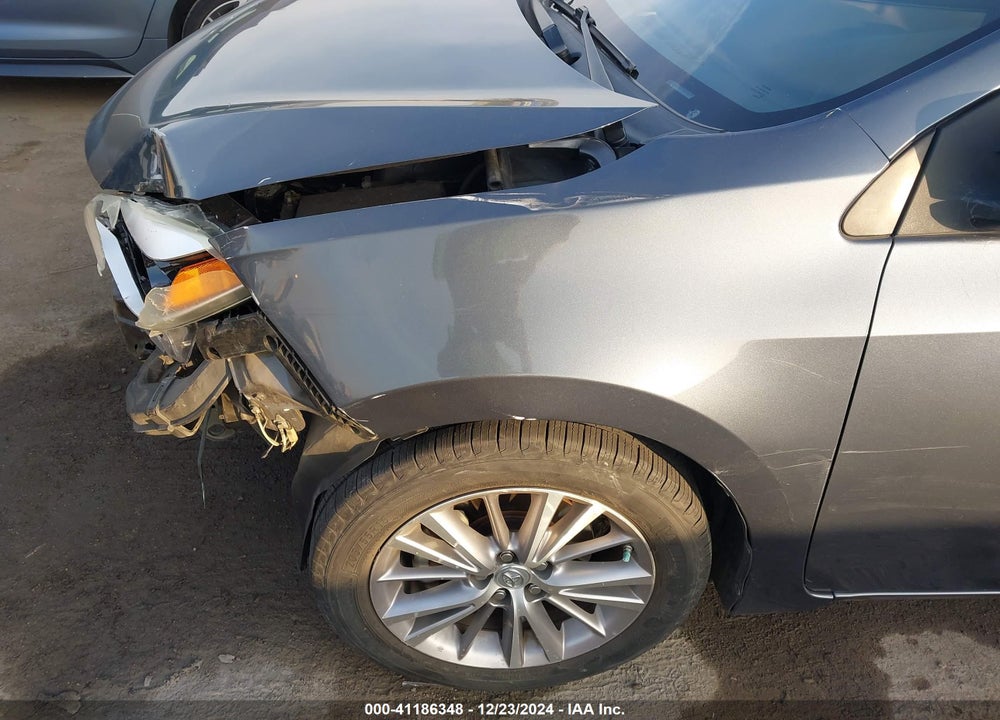 2014 TOYOTA COROLLA VIN: 5YFBURHE9EP043024